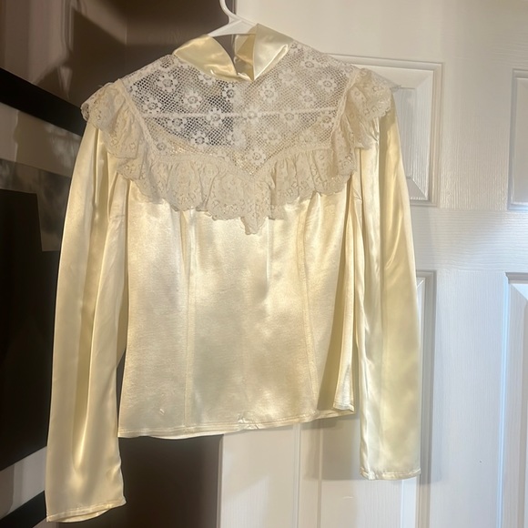 Gunne Sax by Jessica Mcklintoch Vintage Silk and Lace Shirt… - Picture 1 of 5